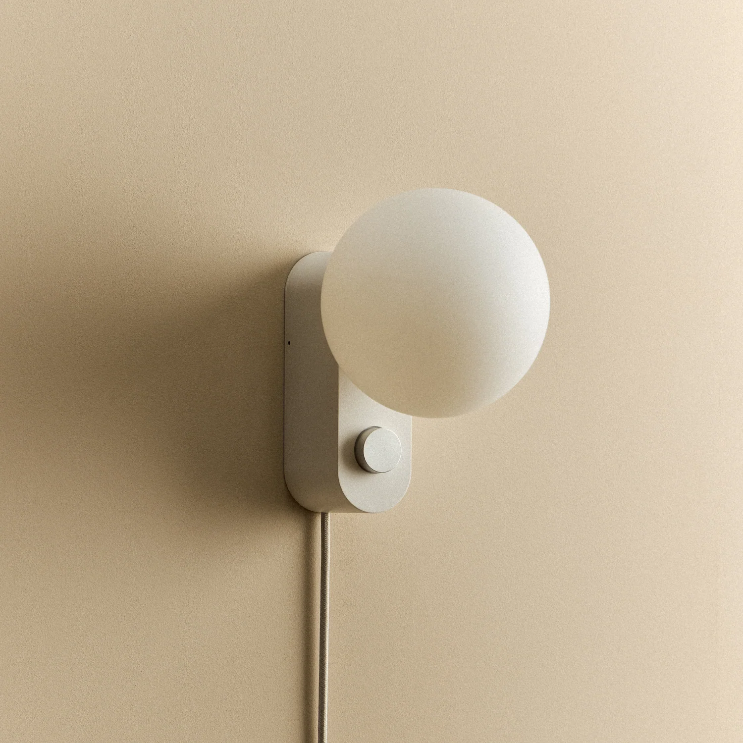 Alumina Multi-Use Lamp in Chalk - Image 11