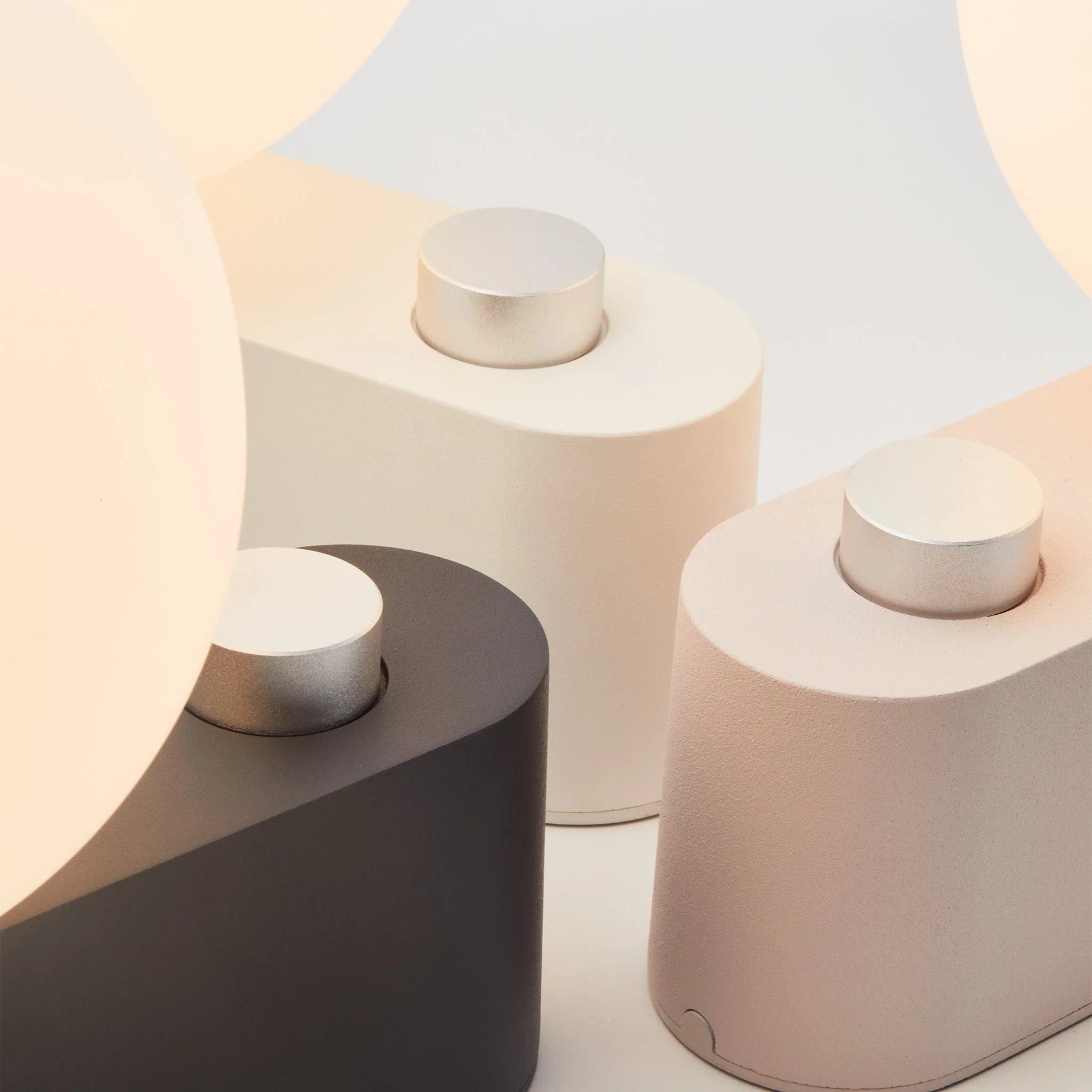 Alumina Multi-Use Lamp in Chalk - Image 9