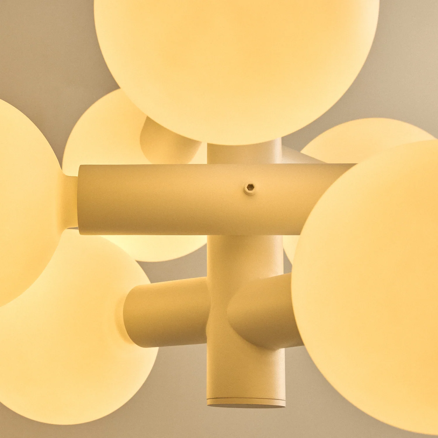 Echo Chandelier - Image 6
