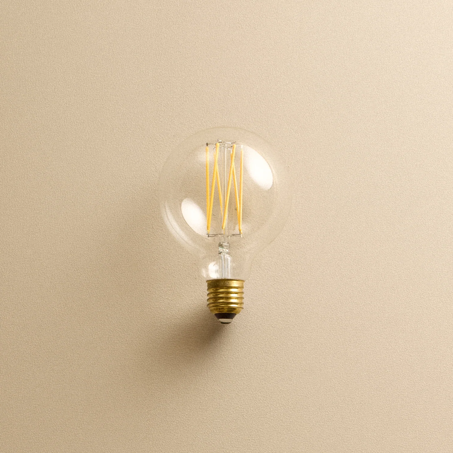 Elva E27 Non-Tinted LED Bulb