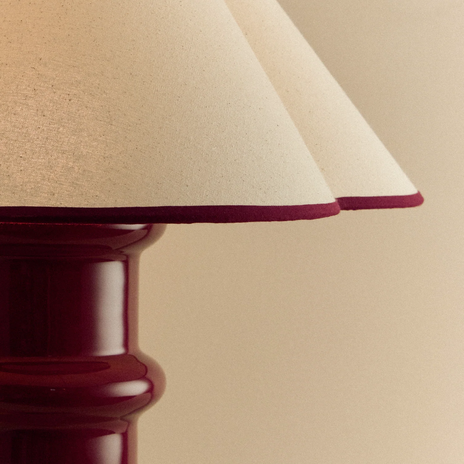Heath Table Lamp in Port Red - Image 8