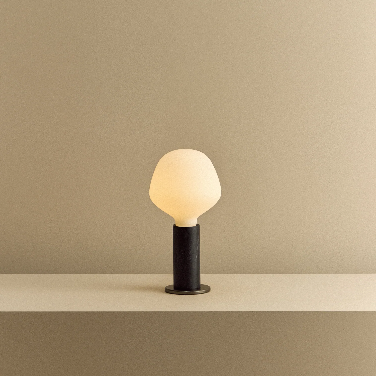 Knuckle Table Lamp in Blackened Oak + Enno