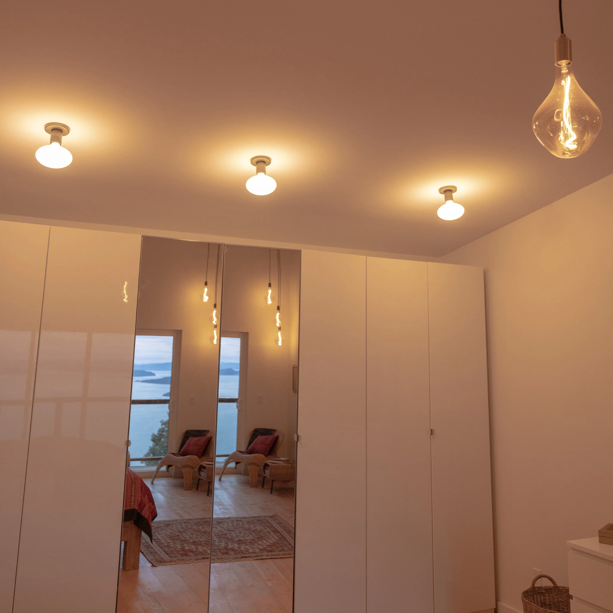 Lochan Wall Light in Brass + Oval - Image 3