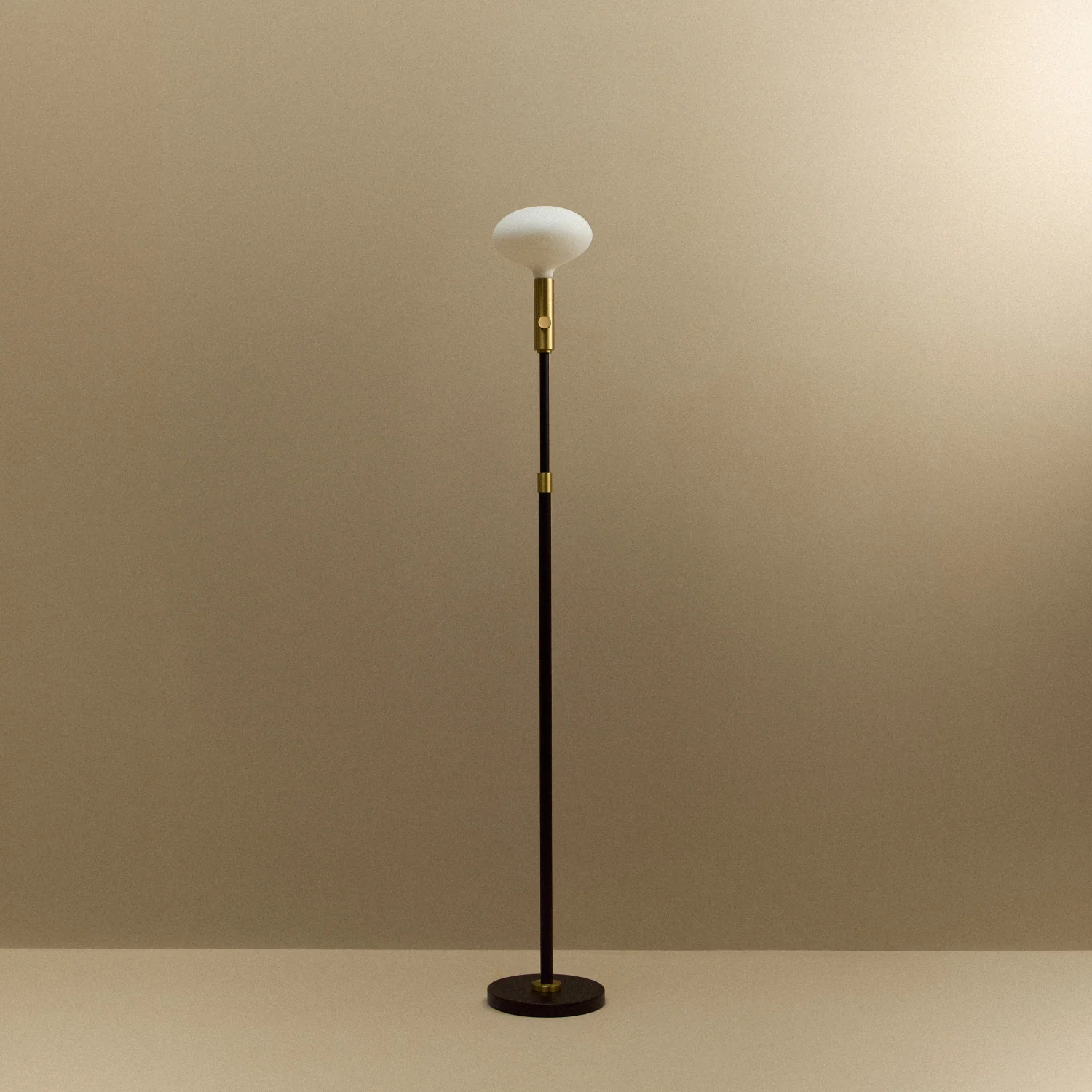 Poise Adjustable Floor Lamp in Brass + Oval II - Image 6