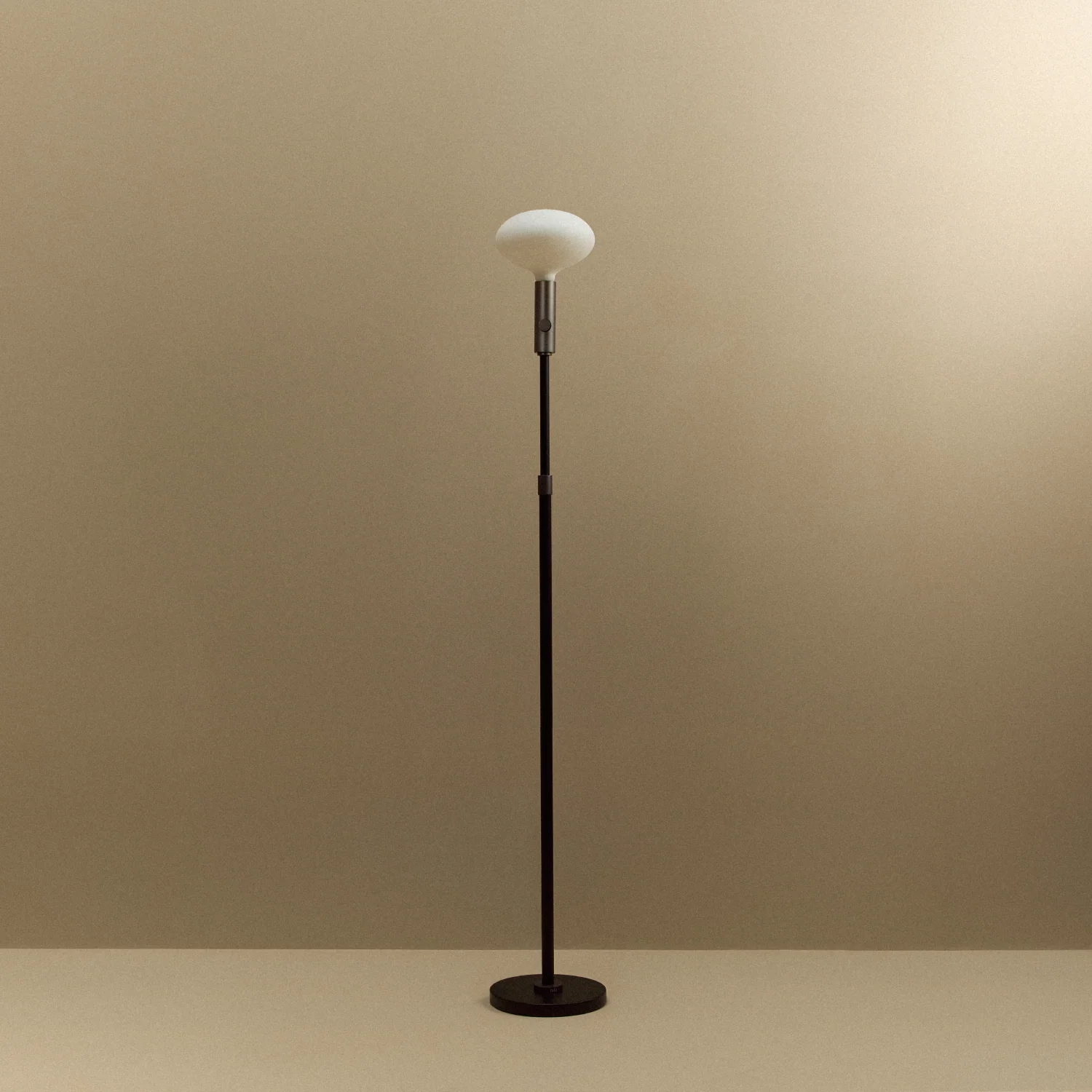 Poise Adjustable Floor Lamp in Graphite + Oval II - Image 7