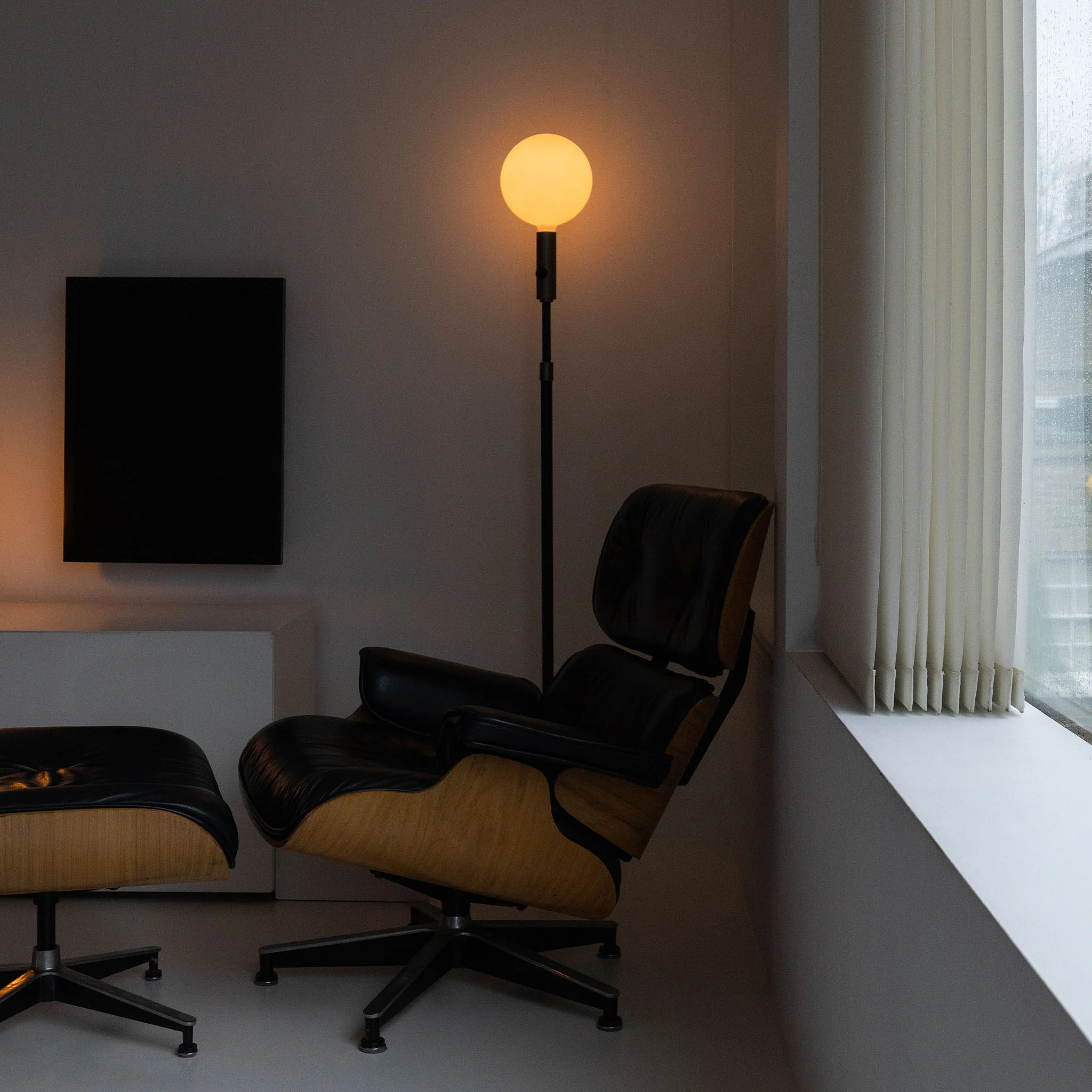 Poise Adjustable Floor Lamp in Graphite + Sphere V - Image 3