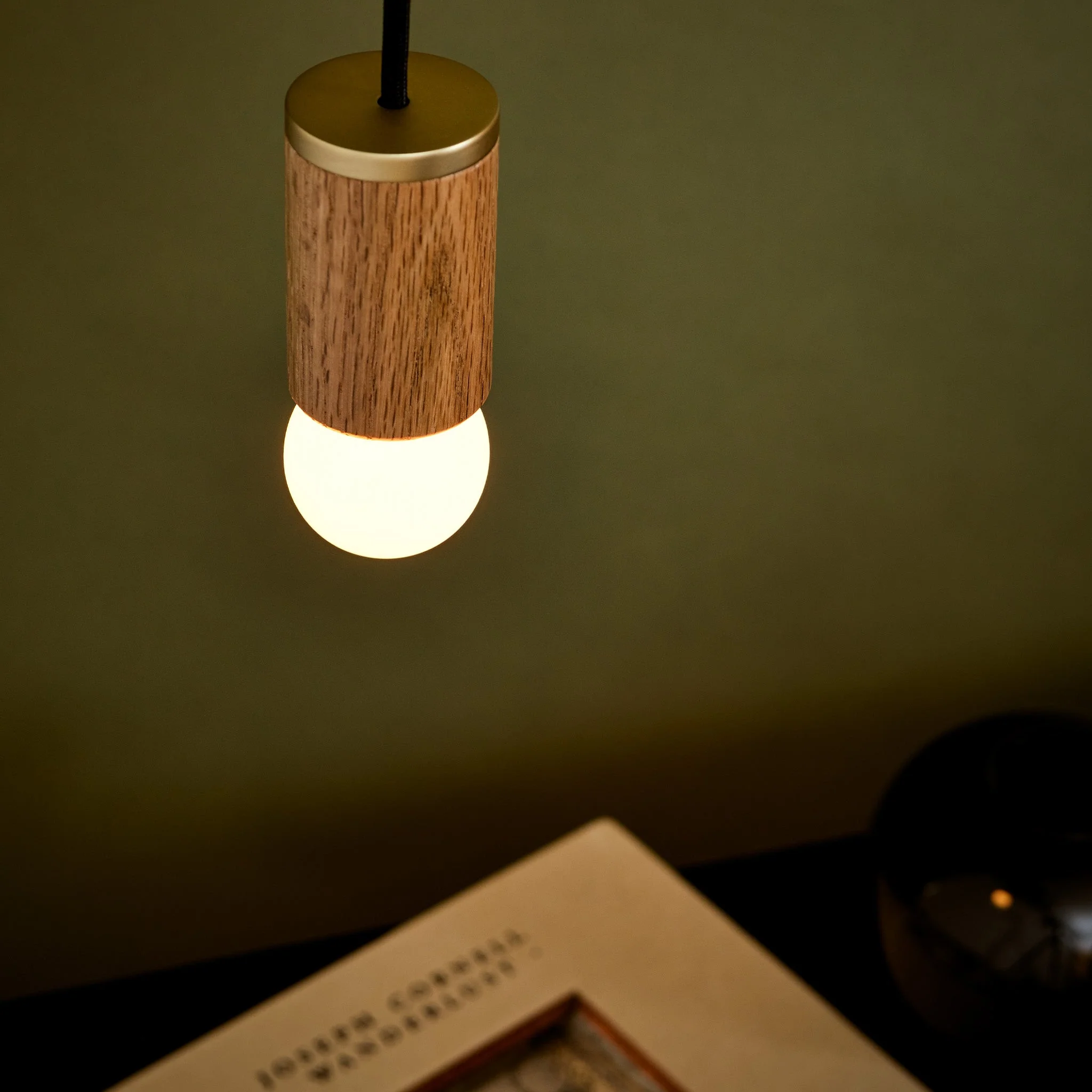 Sphere I E14 Dim-to-Warm LED Bulb - Image 5
