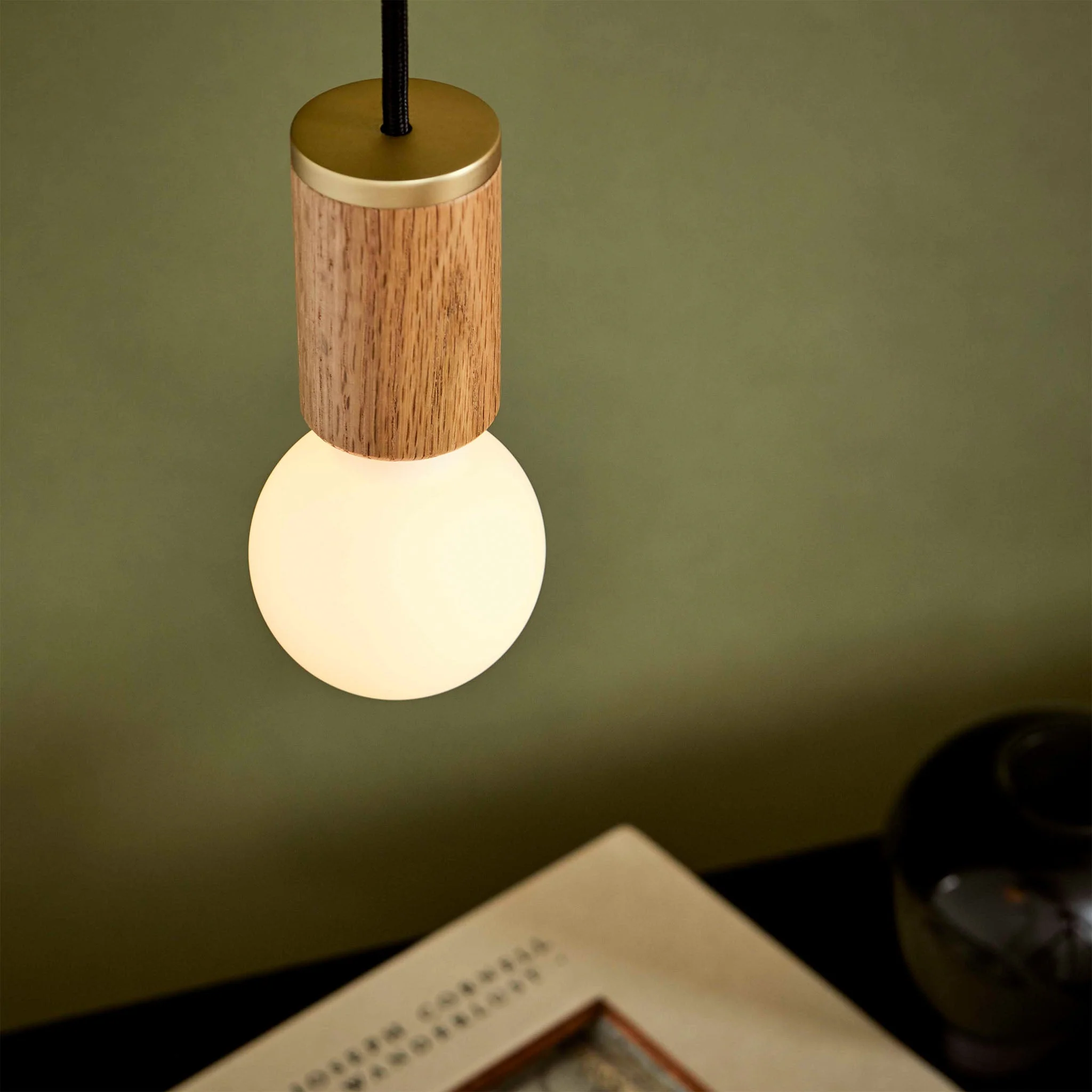 Sphere II E27 Dim-to-Warm LED Bulb - Image 5