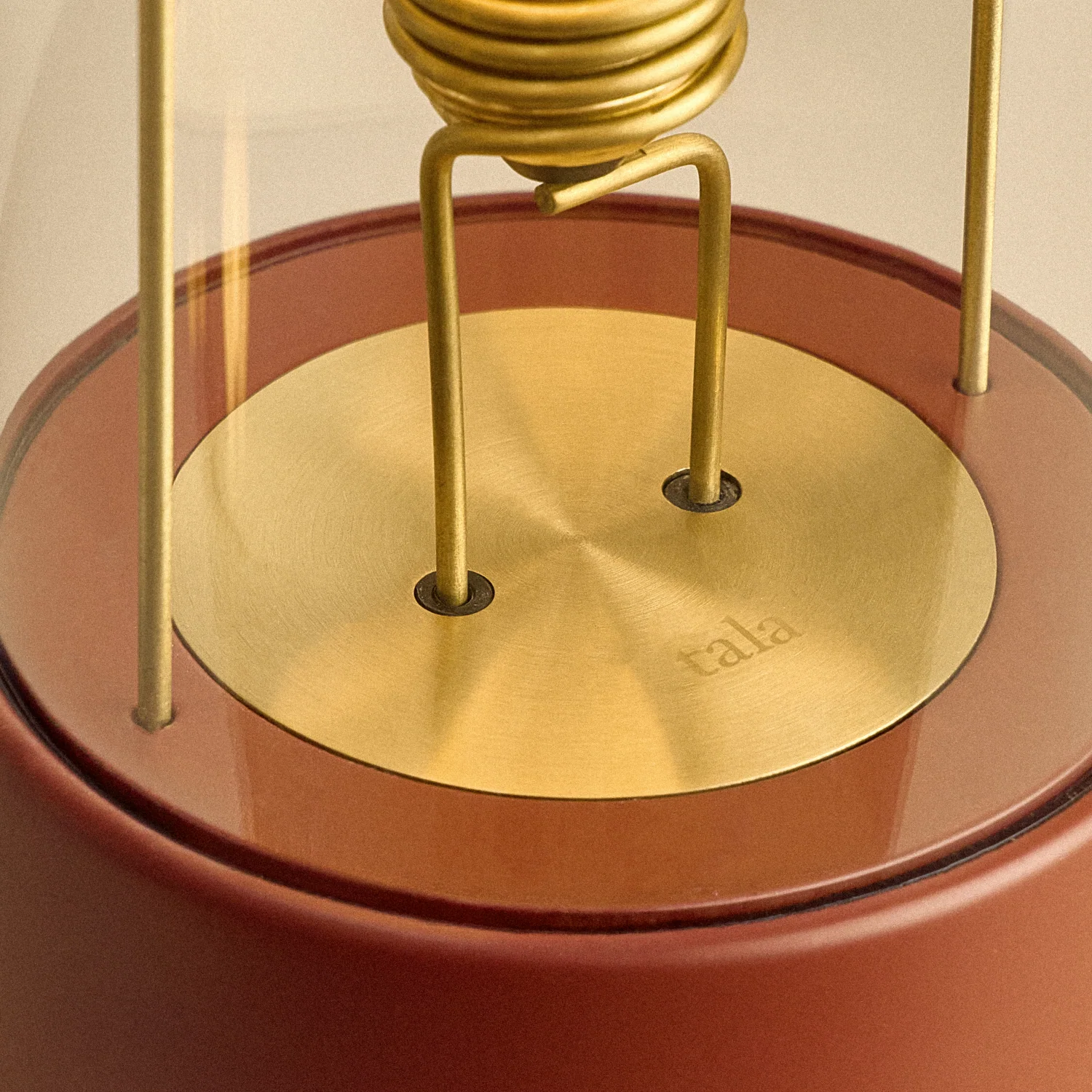 The Muse 2.0 Portable Lamp in Pomona Red - Image 10