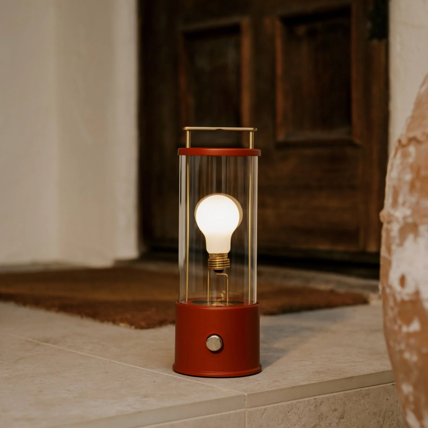 The Muse 2.0 Portable Lamp in Pomona Red - Image 4