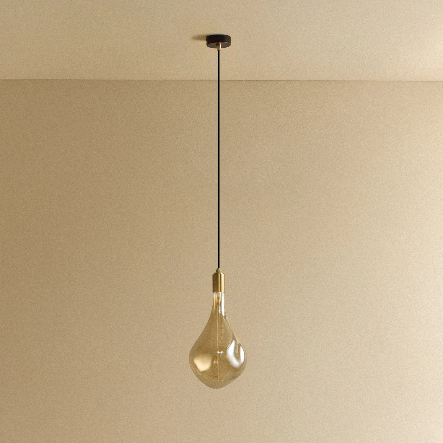 Voronoi III Pendant Light in Brass - Image 6